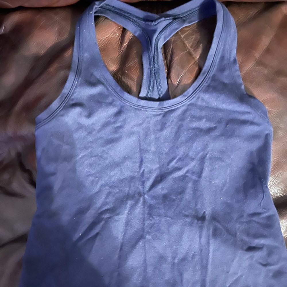 Lulu Lemon tank